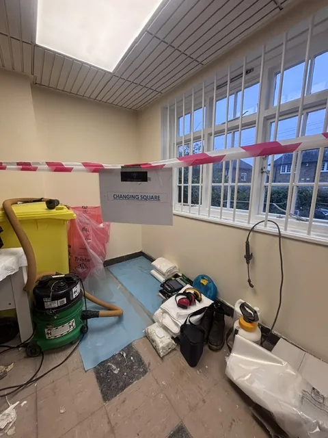 Asbestos floor tile and bitumen removal in Nine Elms
